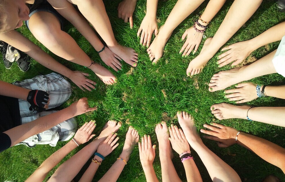 Teamwork at your feet 